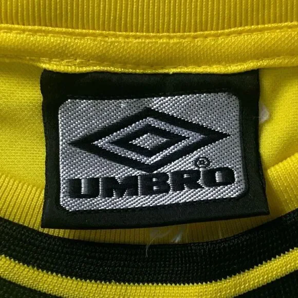 Retro Umbro soccer shirt - Picture 4 of 6